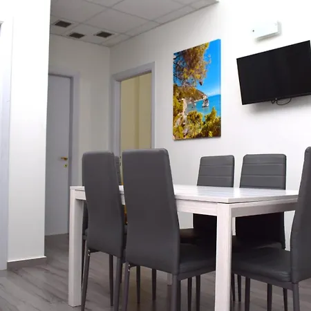 La Reginella Apartment *
